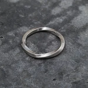 everyday silver helix ring